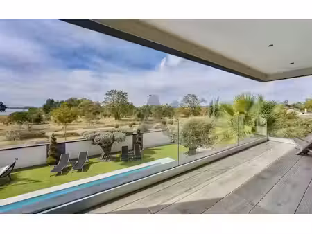 vente maison 6 pièces 250 m² à meyzieu (69330)  1 650 000 €