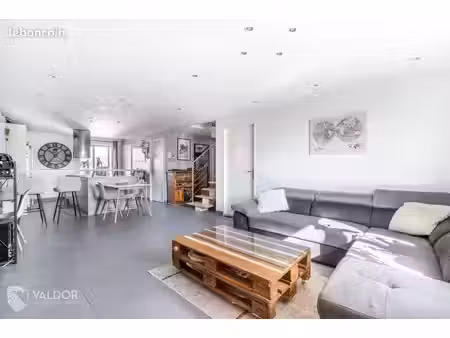 duplex 3 pièces 109 m²