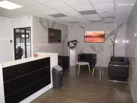 bureaux 200 m²