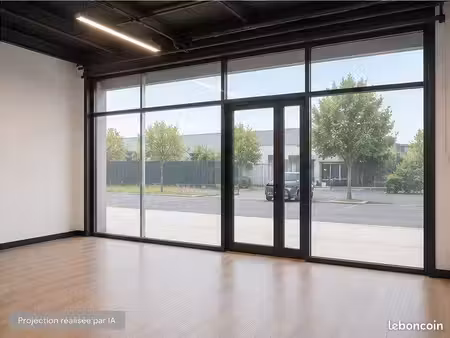local commercial 102 m²
