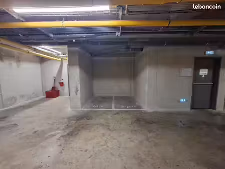 parking moto - joliette les docks - video surveillance reaidence neuve