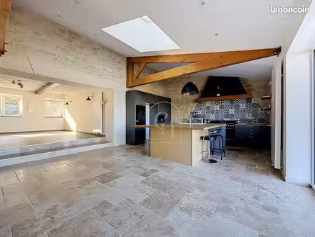 maison 5 pièces 216 m²
