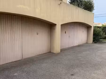 garage / cave antibes