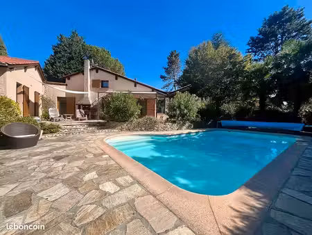 maison 5 pièces 132 m²