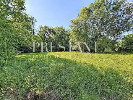 terrain constructible neuf à vendre