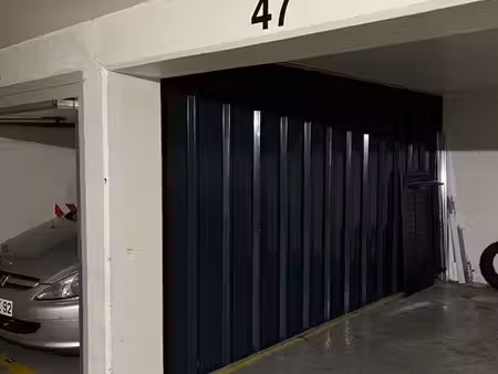 éléments de box parking