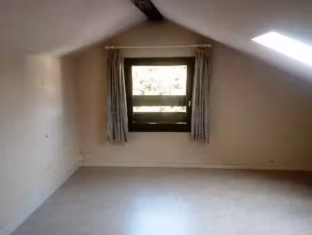 appartement t4 sur 2 niveaux 102m²
