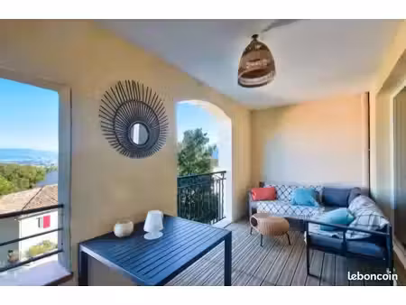 appartement rénové – terrasse avec vue – meublé & équipé – parking – domaine de pont royal