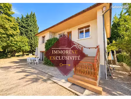 maison 8 pièces 127 m²