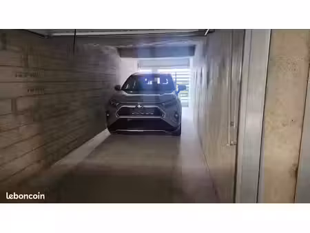 garage double dans residence securisee