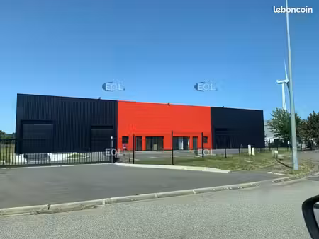 local d'activité 400 m²