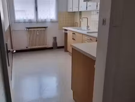 appartement f3 proche centre ville et gare 72m2