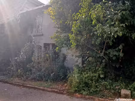 maison mitoyenne avec terrain 88m2 à réhabiliter entièrement