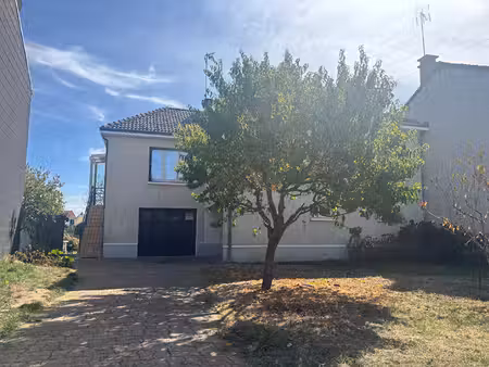 exclusivite maison déols 5 pièce(s) 107 87m² - garages - jardin -