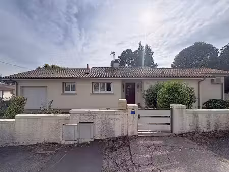 maison plain pied de 110m2 hab avec garage sur jardin de 633m2