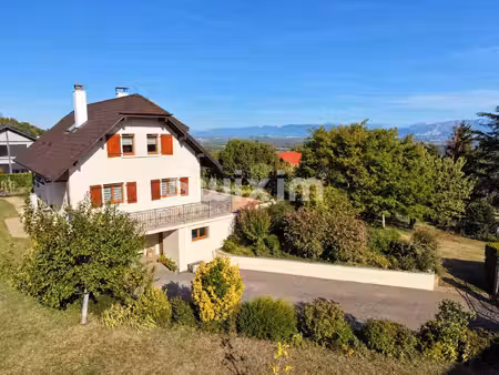maison t5 avec vue mont-blanc  terrain et sous-sol complet
