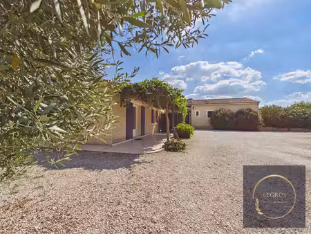 à vendre villa d'exception de plain-pied avec gîte indépen