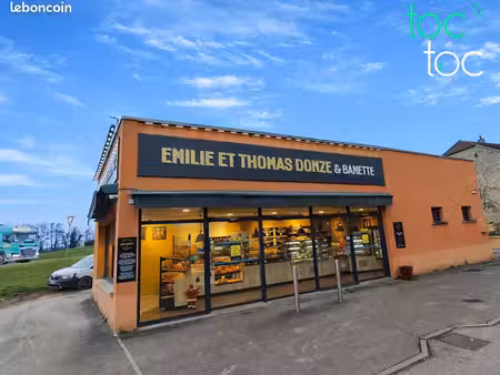 immeuble 4 pièces 215 m²