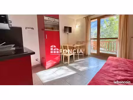 exclusivité foncia : studio avec possibilité de parking couvert