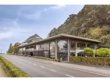 restaurant/salle de banquet offrant de nombreuses possibilit
