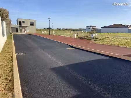 genas - parcelle de terrain à bâtir - viabilisée - libre constructeur
