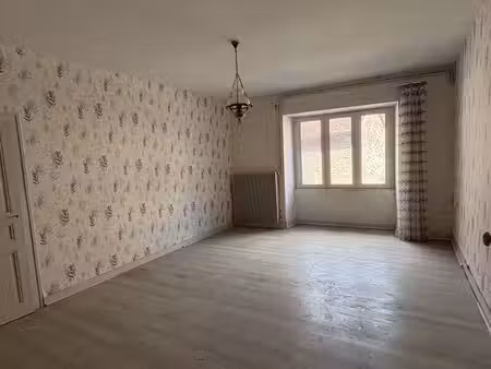 maison historique au centre de château chalon fort potentiel