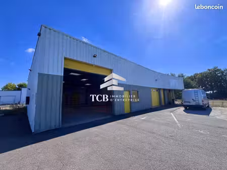 local 415 m² la remaudière