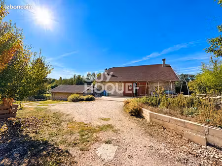 propriété 6 pièces 259 m²
