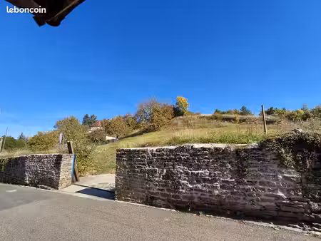 terrain constructible de 1171 m² situé à arbois