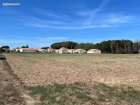 vieillevigne · terrain · urb-vieillevigne-l23