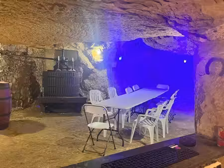 cave 100m2