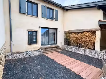 maison t4 de 104m2 entièrement rénovée