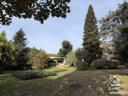 terrain 1038 m² satolas-et-bonce