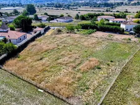 terrain 750 m² bias