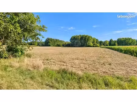 terrain 397 m² distre