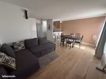 t3 - 60 m2 - terrasse - dernier etage