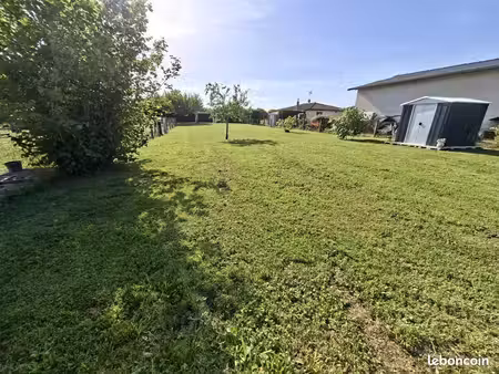 terrain 876 m² grenade sur l adour