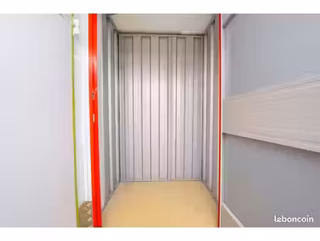 garage/box cranves sales