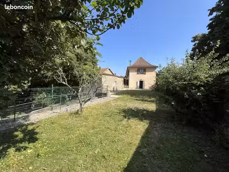 propriété 5 pièces 130 m²
