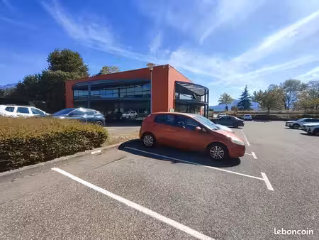 bureaux 113 m² voiron