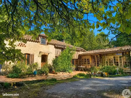 maison 5 pièces 141 m²