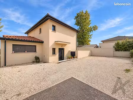 maison 4 pièces 105 m²