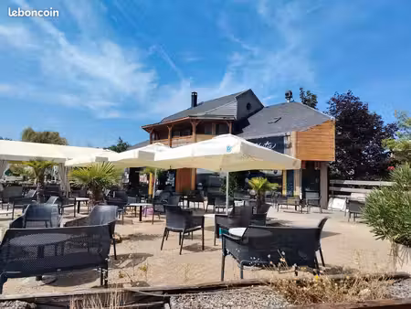 location bar glacier restaurant