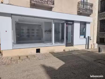 a louer local commercial montargis centre