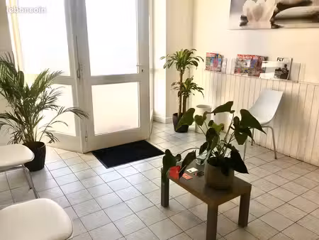 bureaux et commerce