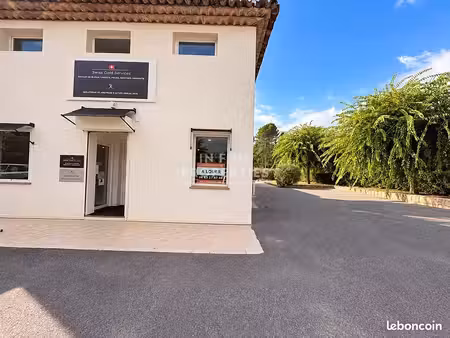 boutique 30 m² valbonne