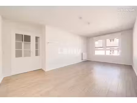 appartement 3 pièces 64 m²