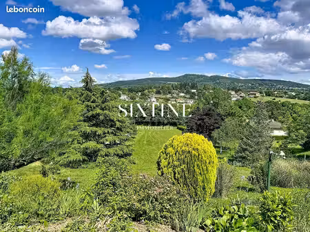 propriété 5 pièces 157 m²
