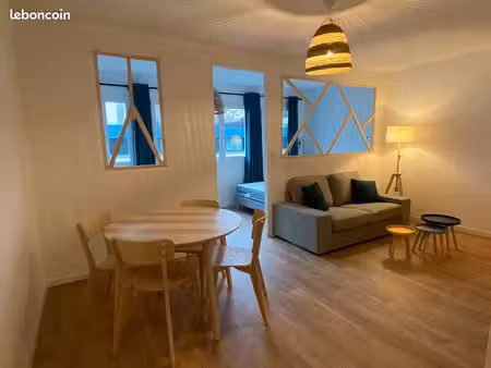 1 pièce avec chambre séparée - 42 m²