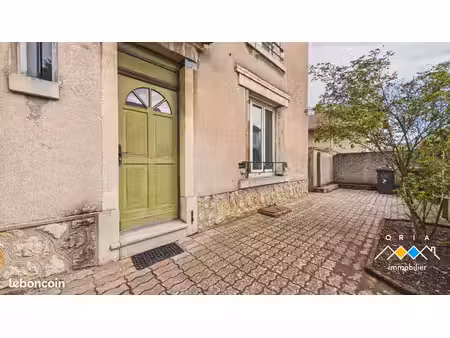 maison 5 pièces 77 m²
